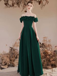 Robes de bal en velours vert long vintage avec volants Robe de fête plissée de couches de cou de couche