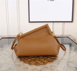 Hoogwaardige eerste luxe portemonnee Designer Bag Dames Hoge capaciteit Koppeling Tas Tas met schouderbanden Heren Echte lederen Pochette handtas Zelfs crossbody -tassen