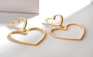 Vintage Metal Gold Color -oorbellen voor vrouwen Simple Big Hollow Peach Heart Alloy Drop Earrings Party Sieraden 20211519142