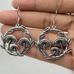 Boucles d'oreilles Vintage en métal surdimensionnées, rondes sculptées à la main, en forme de champignon, à la mode pour femmes, bijoux goutte à crochet, 240320