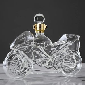 Vintage motorfietsvormige whisky -decanter 750 ml glasalcoholfles unieke likeur en feestdecoraties voor 240415