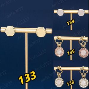 Vintage Pearl Diamond Pendant dubbele letter oorbuier oorbel voor dames messing S925 zilveren naald oorbellen met originele doos sieraden toevoer