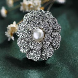 Vintage Perle Strass Fleur Broche Broche Argent-plaque Alliage Faux Diament Broche pour costume de mariage de mariée robe de soirée Pin cadeau 184r