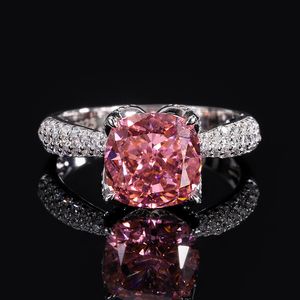 Vintage Pink Moissanite Diamond Ring 100% Real 925 Sterling Silver Party Wedding Band Anneaux pour les femmes Bijoux de fiançailles de mariée