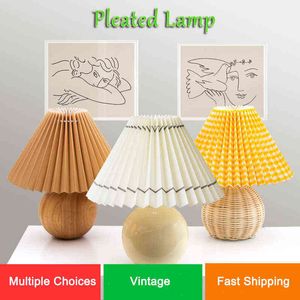 Vintage geplooide tafellamp voor slaapkamer woonkamer Koreaanse stijl AU US EU uk plug decor creatief nachtlampje met LED -lamp E27 H220423
