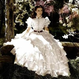 Vintage princesse robe de bal robes de mariée 2021 jardin volants jupe à plusieurs niveaux appliques dentelle longueur de plancher robes de mariée robe de mariée à col haut