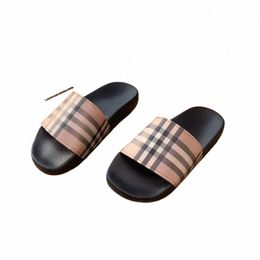 Impresión vintage Tartán Zapatilla Sandalia Zapatos casuales Goma Diapositiva Lujo Diseñador Sliders Verano al aire libre para mujer para hombre Playa Zapatillas planas Mula Viaje P A1Wx #