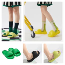 Impresión vintage zapatillas de sandalia zapatillas de sandalia deslizantes de diseño de lujo deslizantes de verano al aire libre masculina para hombres, zapatillas planas, viajes sandale