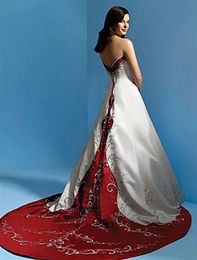 Vintage rouge et blanc gothique robe de mariée perlée broderie à lacets Corset Western Country deux tons robe de mariée grande taille