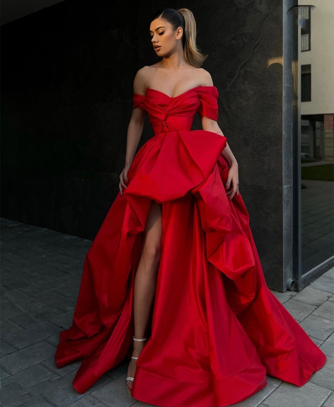 Vintage Red Satin Evening Dresses with Ruffles/Front Slit A-Line Off Shoulder Pleated Sweep Train Formal Occasion Prom Party Gowns