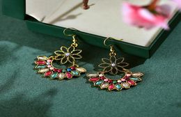 Boucles d'oreilles à fleurs vintage pour femmes 2020 Élégant Boho Summer Gold Alloy State Jewelry5384837