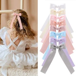 Ribbon Vintage Bow Elegant Hair Hair Hair Claw Claw Clips pour les femmes Girls Couleur des accessoires de cheveux macaron