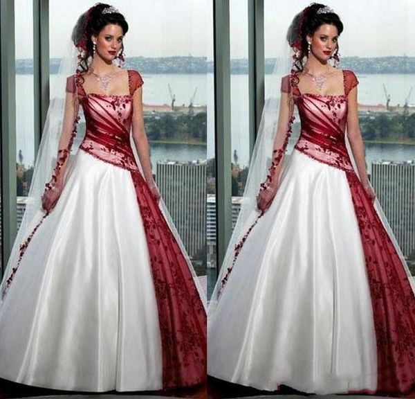 Abiti da sposa vintage in raso Abito da sposa Applique in pizzo bianco e bordeaux Tulle Scollo a barchetta Maniche corte ad aletta Lunghezza pavimento Vestidos de novia su misura