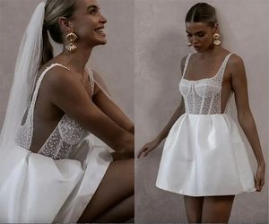 Vintage court une robe de mariée en ligne Spaghetti Stracles Pearls Top Backless Satin Bridal Bride Party Vestidos Noiva Robe de Mariage