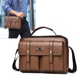 Vintage Small Mens Mens Business Business Tote Sac Pu Le cuir portefeuille Hands Bags Ipad Square Square Crossbody Male 240418