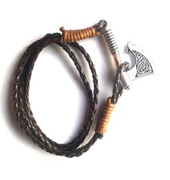 Bracelet de charme de style vintage Viking Sentiment Axe Pendant Différence de chaîne de corde Color Personnalité bijoux alliage zinc drop2994415