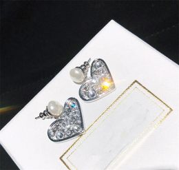 Boucles d'oreilles pendantes en perles de tempérament vintage, boucles d'oreilles délicates et romantiques pleines de diamants creux pour femmes, cadeau pour les couples pour exprimer leur amour DHL gratuit