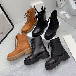 Vintage Triumphal Arch Dikke Soled Martin Boots 5,5 cm High Soles Combat Boots Platform Ronde hoofdblok Hakken platte schoenen luxe ontwerper dames fabrieksschoen