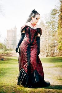Vintage Victoriaans zwart en donkerrode gotisch prom jurkt van de schouderkant lange ruches formele avondjurken vrouwen speciale gelegenheid maskerade jurk