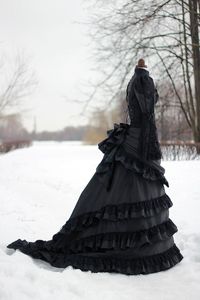 Robe de mariée victorienne vintage noire agitation historique robes de mariée gothiques médiévales col haut manches longues corset hiver cosplay 293b