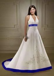 Vintage blanc et bleu royal robe de mariée licou une ligne 2022 élégante broderie d'argent perlée dos à lacets plus taille corset robes de mariée sur mesure
