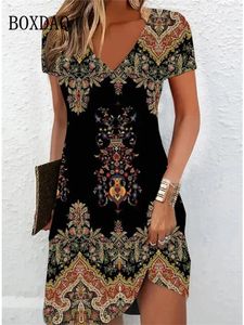 Vintage vrouwen Midi -jurken voor 2024 Ethnic Style Floral Print Loose Dress Plus Size casual korte mouw pullover VNECK 240422