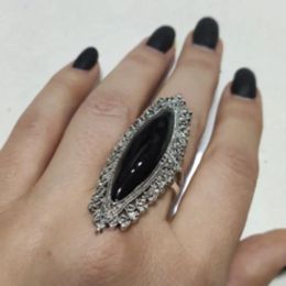 Vintage damesring Boheemse overdreven luxe ingelegde ovale zwarte steen antieke zilveren kleuren graveren klassieke dames sieraden