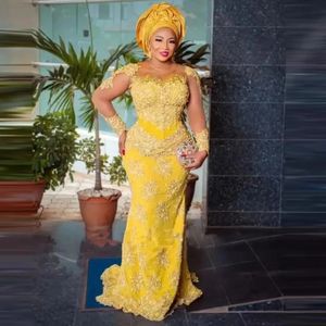 Vintage Yellow Lace Aso Ebi Robes de bal formelles pour les femmes africaines à manches longues plus taille nigériane Robes d'anniversaire fabriqués sur mesure