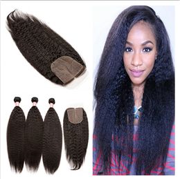 Maagdelijk Peruviaans kinky steil haar met 4x4 zijde Basissluiting 4pcs Lot Italiaanse grof Yaki Silk Top Sluiting met Virgin Hair Weave Bundels