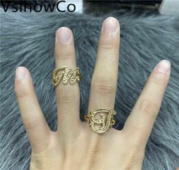 Vishowco Nieuwe aangepaste naam Ring Fashion Hip Hop roestvrij staal Personaliseerde initiële AZ Letter Ring For Women Gifts7664731
