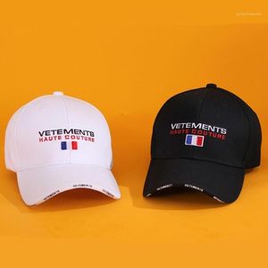 Visors Vetements Blk White Blue Red 4 Colors Hats Hoge kwaliteit Letter Vlag France Borduurwerk VTM Unisex17989510