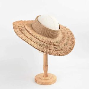 Visors Wide Brim Hats Bucket Bucket 2023 Nouvelle mode femme grande avant-toit paille de soleil chapeau d'été de la plage de la plage uv vide