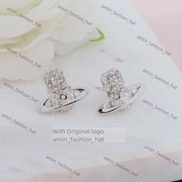 Viviane Westwood Designer Viviane Jewelry New Western Empress Dowager Gradual Mountain Snow Mountain Saturn Oreilles personnalisées Planet en diamant polyvalent personnalisé Boucles d'oreilles AA2