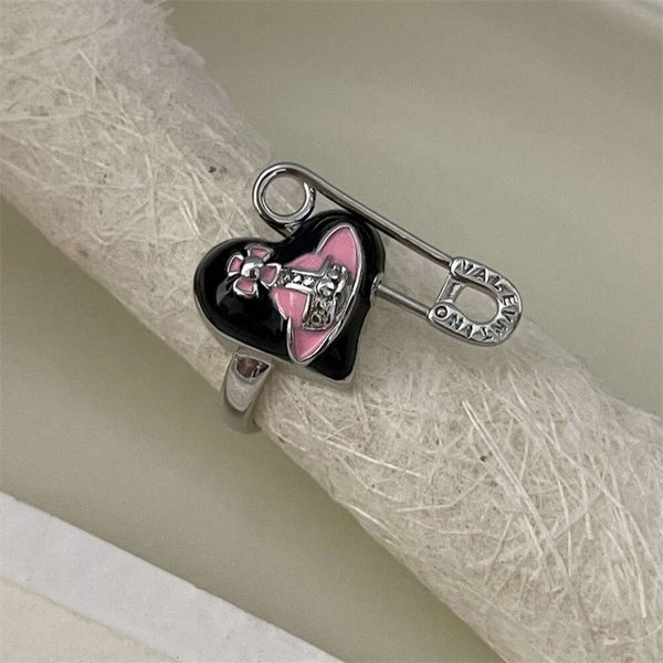 Vivinely Westwoodly le Black Pink Love Ring Sweet Personality Ring.Paper Clip femelle avec un bracelet à anneau à fleurs ouvert