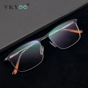 Vkyee Lire de haute qualité Prescription Eyewear Hyperopia Pochromic Eyeglasss for Men Myopia Metal Frame Optical Glasse 2062 240415