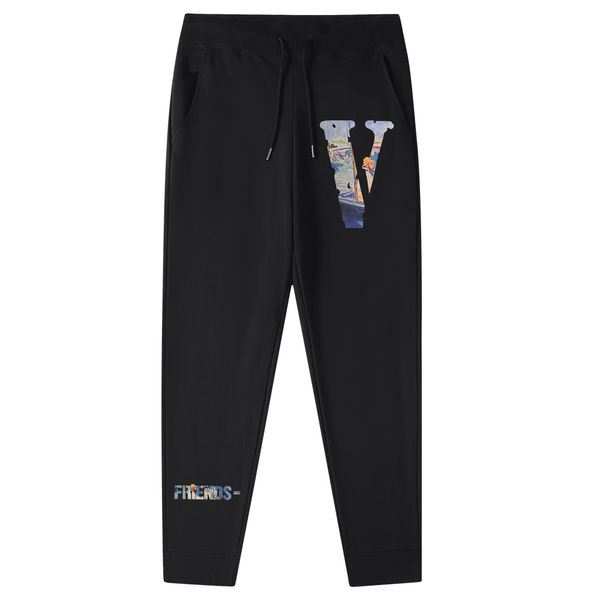 VLONE Marca Pantalones deportivos para hombre Mujeres Pantalones para hombres Moda Negro Blanco Lujos Ropa Calle Polos Vlone Ropa Tees Tops Camisa 3XL Diseñadores Carta Ropa suelta