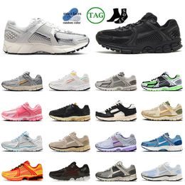 Vomero 5 Chaussures de course Femmes Mens Classic Pink Photon Dust Metallic Silver Panda Black White Pack Wolf Wolf Cool Vast Grey Trainers Jogging Runders Walking Runners Sneakers