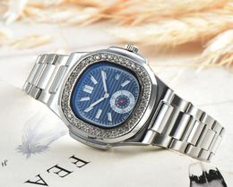 WA Luxury Fashion Casual Watch Famous Quartz Watch Men Women Women Dring Ring Dial Band en acier inoxydable Montre Relojes Wristwatch2684767