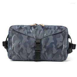 Sacs de taille 50pcs / lot hommes Pack décontracté camouflage Camouflage imprimé poitrine Sac à bandoulière Travel à haute capacité