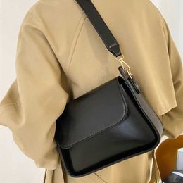 Taille sacs Chic Simple petit rabat épaule pour femmes couleur unie Pu cuir sac à main embrayage dame bandoulière sac à main Messenger sac 2022 taille