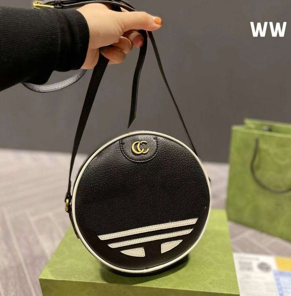 Bolsas de cintura Diseñador Fanny Pack Bolsa de mensajero redonda Estilo popular Bolso Hombro Bolsas Carta de moda Bolsa conjunta Calidad 5A Cartera pequeña