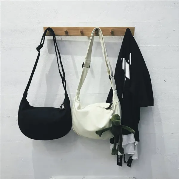 Bolsas de cintura Bolsa de lona de fábrica Simple Crossbody Dumpling Estilo coreano Solo hombro Mujer Estudiante Hombres y