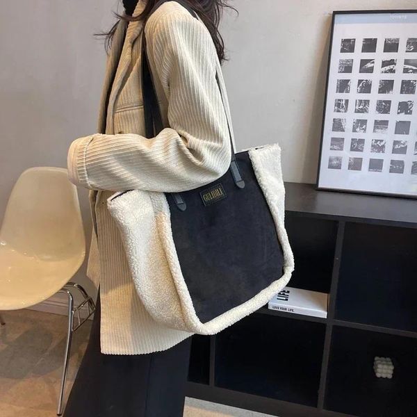 Bolsas de cintura Cordero Lana Felpa Tote grande para las mujeres de moda de piel sintética de gamuza bolso de hombro Mujer Diseñador Color Contraste Bolsos de compras