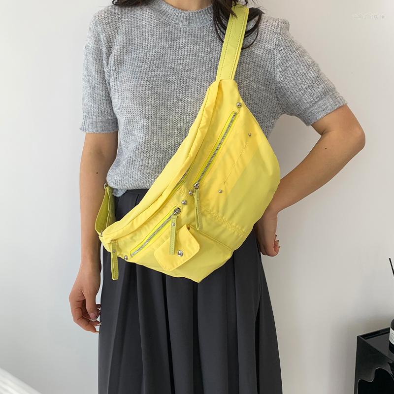Bolsas de cintura de gran capacidad para mujer, bolso cruzado de nailon verde militar con forma de plátano, bolso de viaje informal para mujer