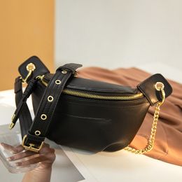 Sacs de taille Luxury Marque Femmes en cuir Fanny Pack Femelle Feme Courteille de poitrine Femme Femme High Quality Crossbody 221125