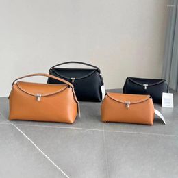 Heuptassen Zweedse Niche Toteme Dames Lychee Grain Koeienhuid T-vormige slotgesp Eenvoudig woon-werkverkeer Enkele schouder Crossbodytas Handtas