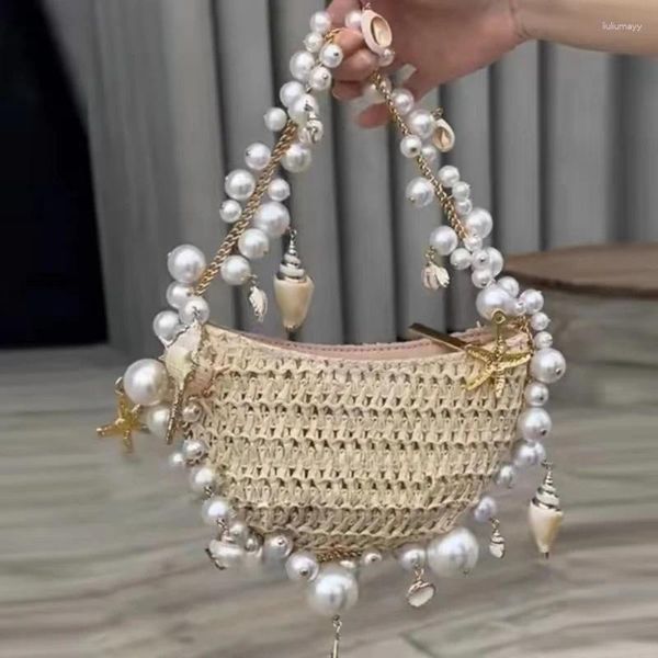 Bolsas de cintura Versátil Pearl Conch Bolsa de paja Seaside Vacation Moda de mujer Cadena tejida con cuentas Hombro