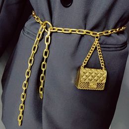 Cinturones de cadena de la cintura Diseñador de lujo para el vestido de las mujeres Jeans Pantalones Mini Vintage Gold Metal Bag Tassel Body Jewelry Accessories 221014