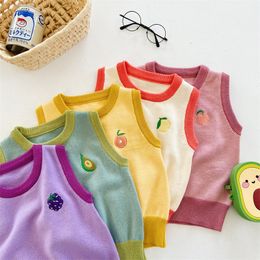 Waistcoat herfst winter kinderen schattige trui vest top gebreide pullover fruit borduurwerk voor babyjongens meisjes 1 ~ 8 jaar oud 230329
