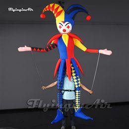 Walking opblaasbare Joker Puppet Grappige cartoon Clown Props Parade Performance Blow Up Jester Suit voor Carnival Stage Show